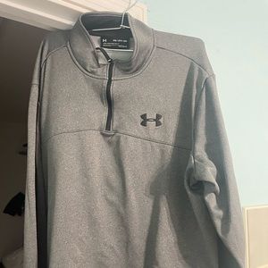 Men’s Under Armor half zip pullover